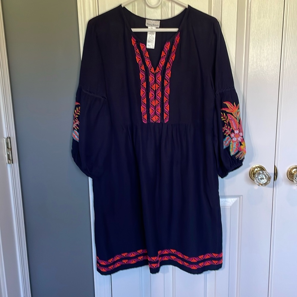 Tommy Bahama Beach Cover Up. Navy. Size medium. Excellent condition.